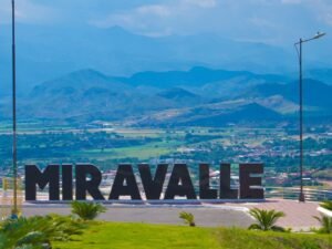 VENDO LOTE URB. MIRAVALLE DE 200m2