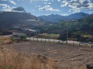 LOTE DE 450m2 EN VENTA