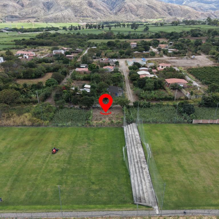 Terreno Urbano de 440m2 en Venta junto al Polideportivo Libertad – Catamayo