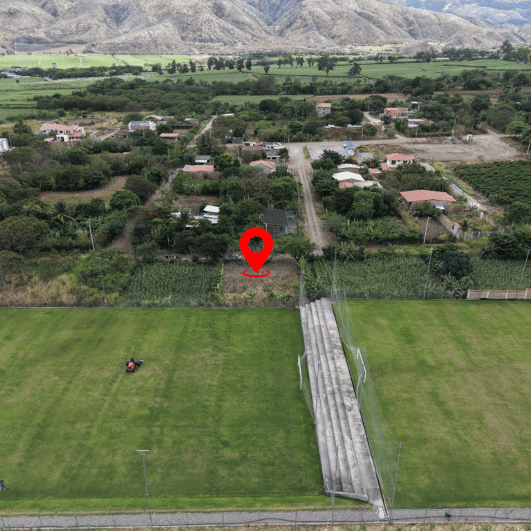 Terreno Urbano de 440m2 en Venta junto al Polideportivo Libertad – Catamayo