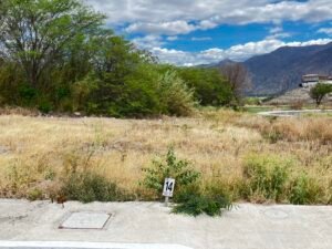 Lote en Venta cerca a la Hostería Puesta del Sol-Catamayo -200m²